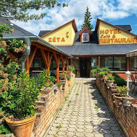 Hotel Zeta レンティ エクステリア 写真